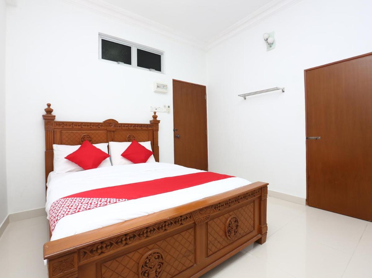 Super Oyo 89435 Nusantara Group Hotel Jertih Buitenkant foto