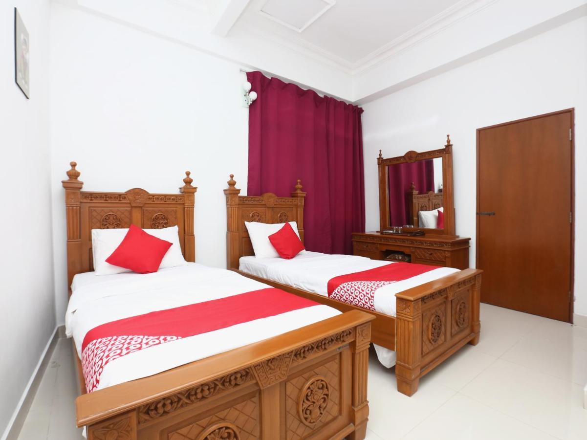 Super Oyo 89435 Nusantara Group Hotel Jertih Buitenkant foto