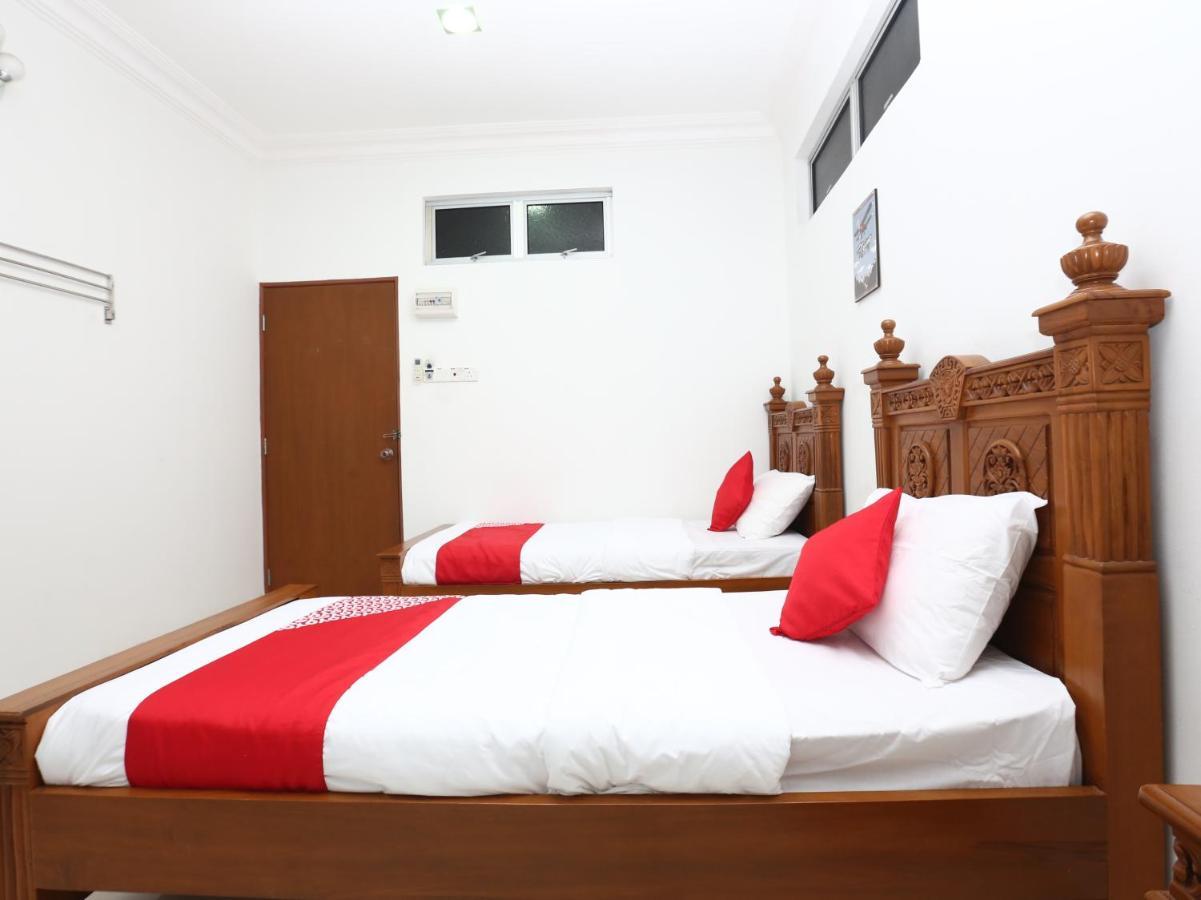 Super Oyo 89435 Nusantara Group Hotel Jertih Buitenkant foto